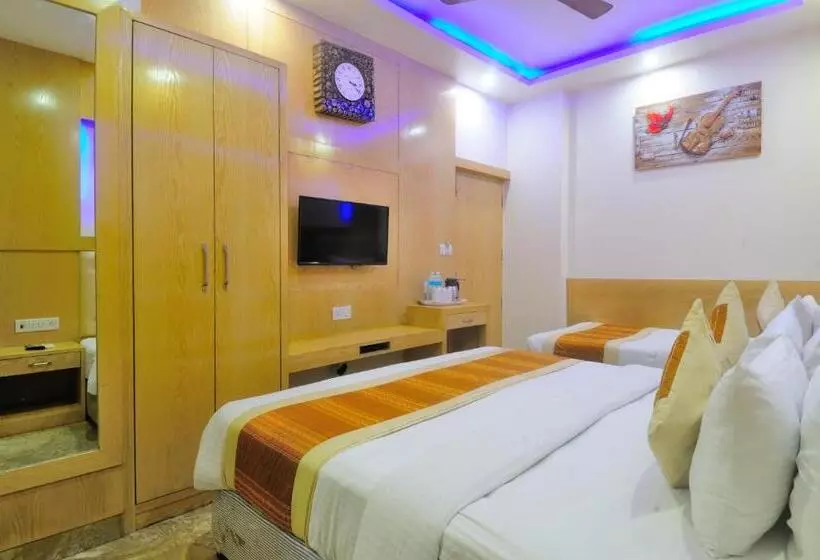 Prince Palace Deluxe By Check In Room