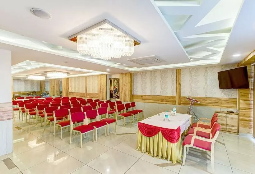 Fotos del hotel Treebo Trend Daksh Residency:  16
