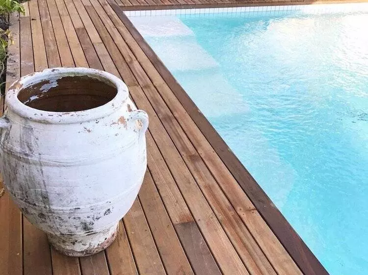 Fotos del hotel Byron Springs:  13