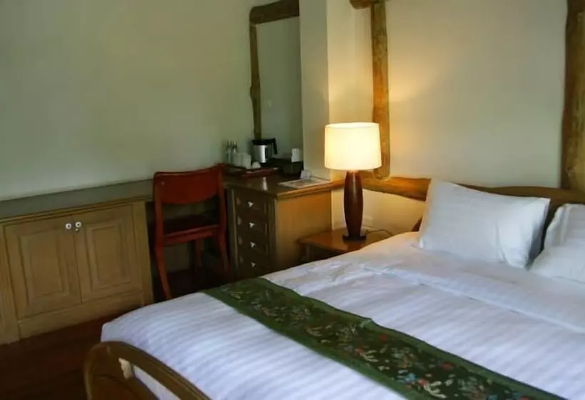Chiangkham Luang Resort