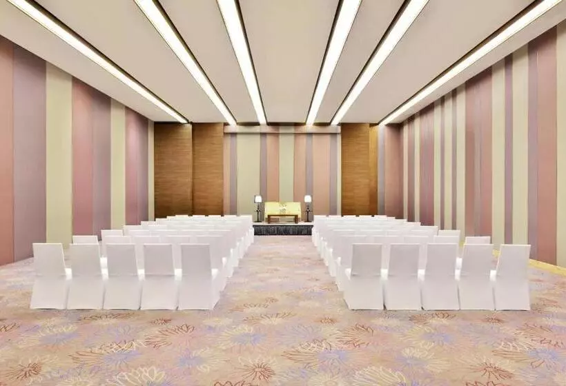 Fotos del hotel Courtyard By Marriott Bengaluru Outer Ring Road:  14