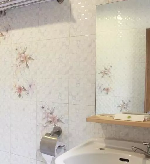 Fotos del hotel D Inn Rungkut Juanda  Surabaya:  5