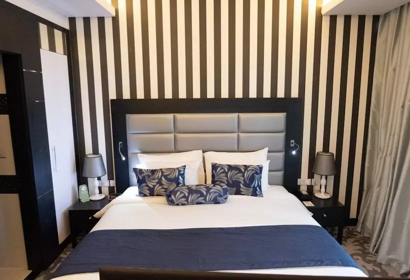 Fotos del hotel Signature 1  Tecom:  14