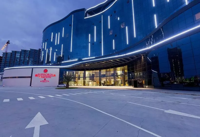Fotos del hotel Euphoria Batumi Convention & Casino:  24