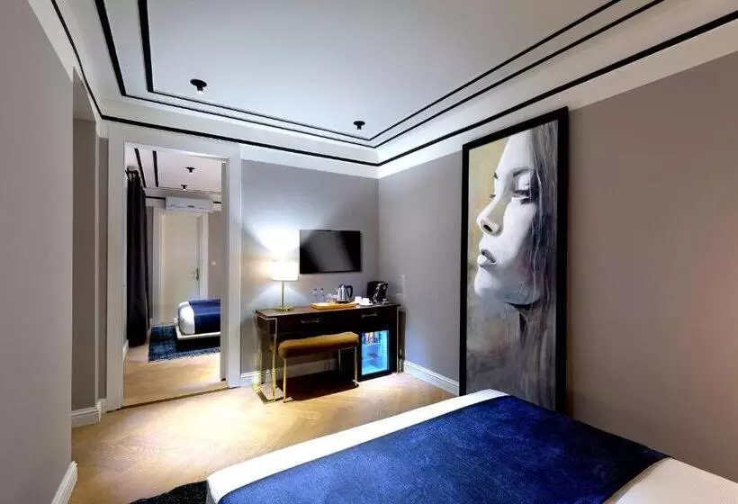 Walton Hotels Galata
