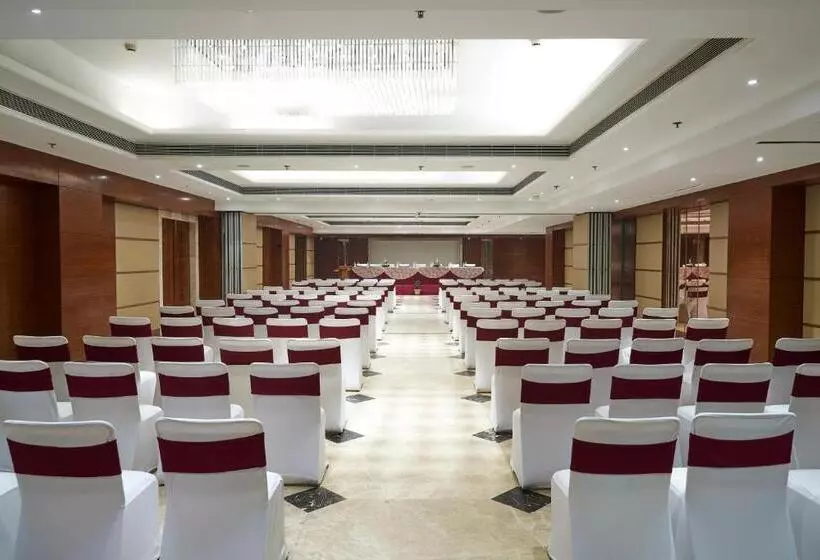 Fotos del hotel The P L Palace Agra:  16