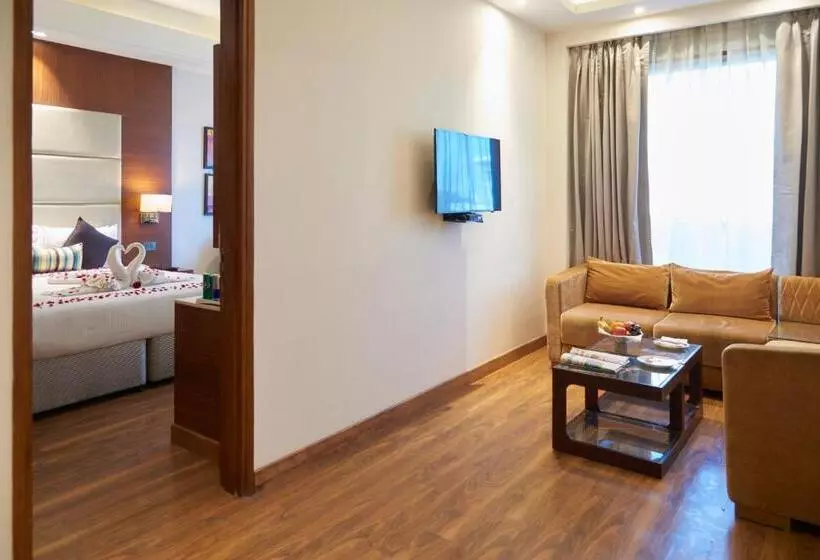 Fotos del hotel The P L Palace Agra:  12