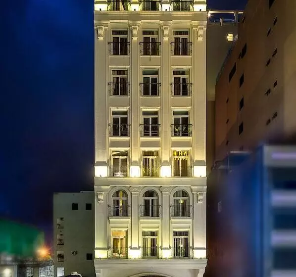 Le House Boutique