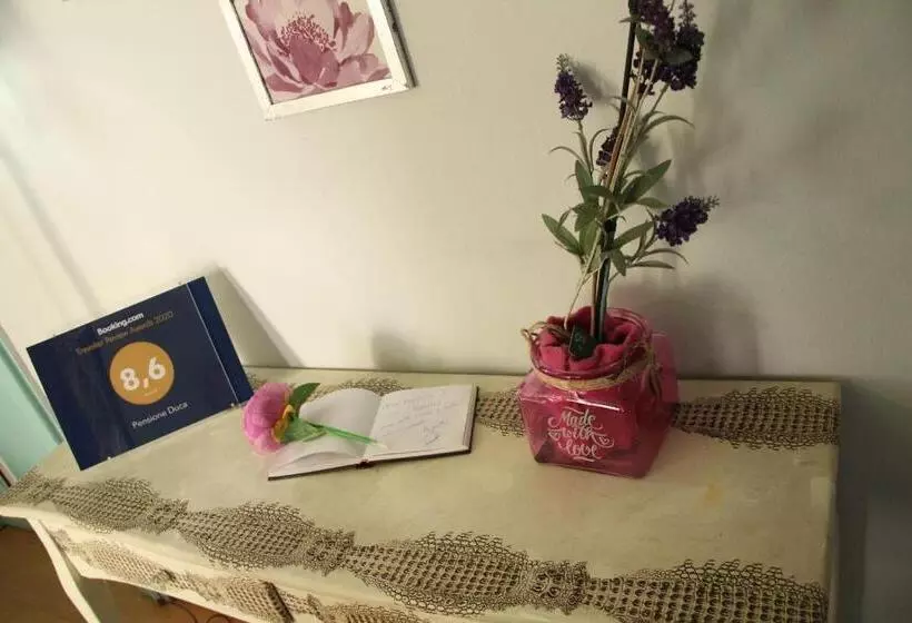 Fotos del hotel Duca's Guest House:  5
