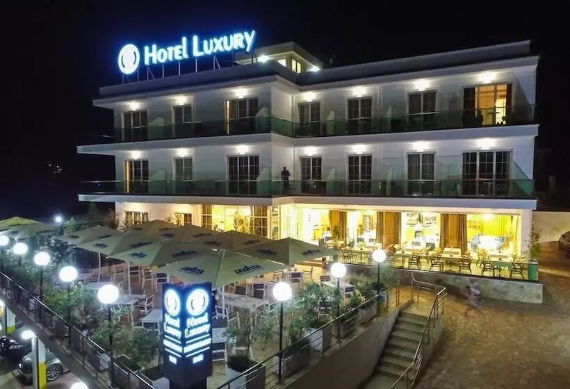Fotos del hotel Luxury:  14