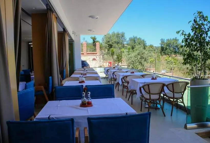 Fotos del hotel Luxury:  11