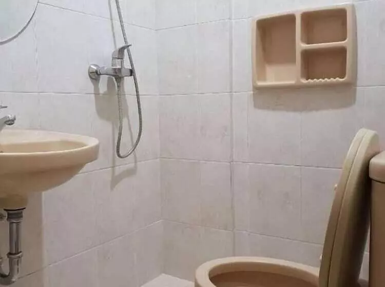 Fotos del hotel Griya Amartha Setiabudi Redpartner:  10