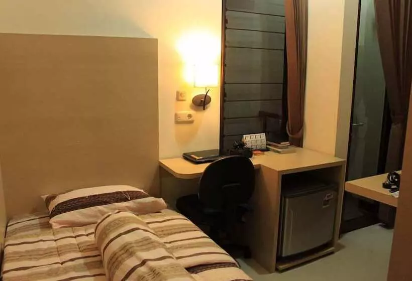 Fotos del hotel Griya Amartha Setiabudi Redpartner:  6