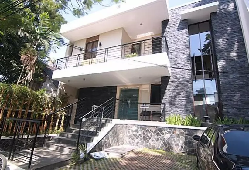 Fotos del hotel Griya Amartha Setiabudi Redpartner:  4