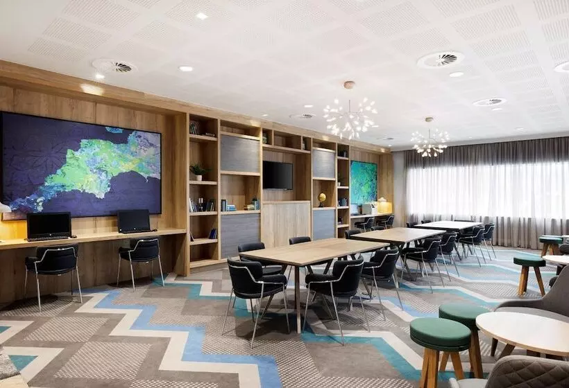Fotos del hotel Hampton By Hilton Bristol Airport:  2
