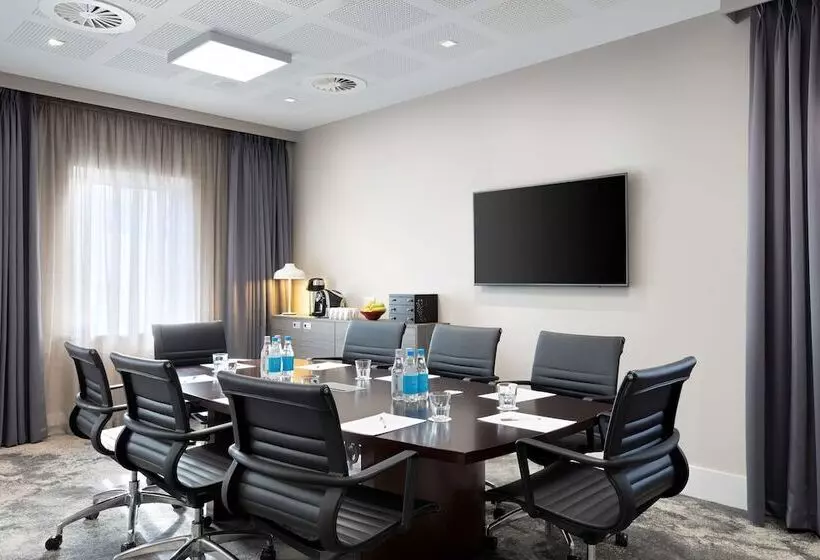 Fotos del hotel Hampton By Hilton Bristol Airport:  5