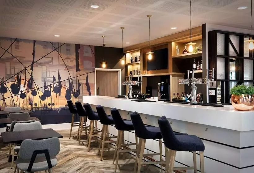 Fotos del hotel Hampton By Hilton Bristol Airport:  4