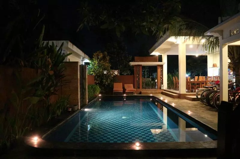 Susan Bungalow