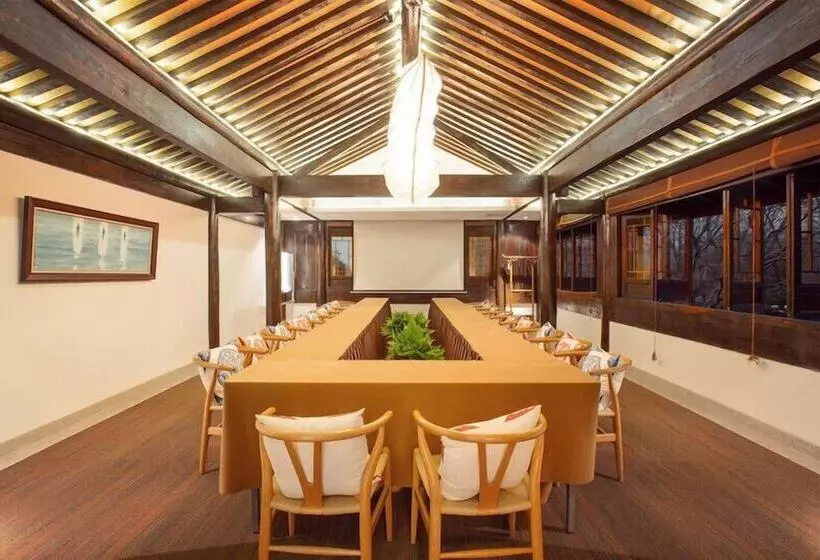 Fotos del hotel Yurong West Lake Cottage Resort  Hangzhou:  2