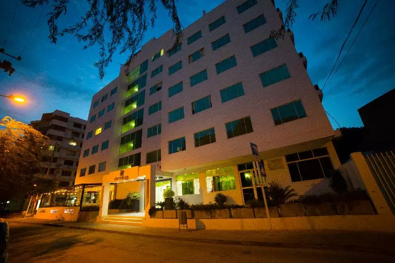 Fotos del hotel Portobahia:  13
