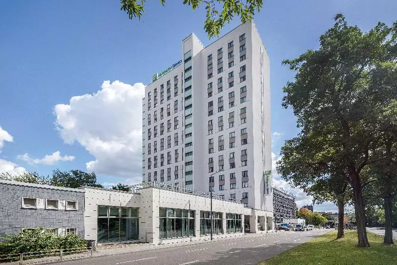 Premier Inn Köln City Süd