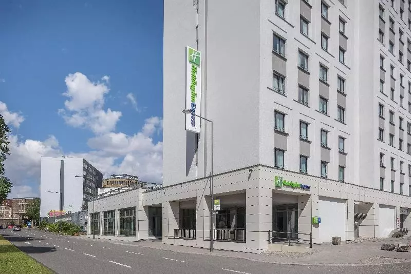 Fotos del hotel Premier Inn Köln City Süd:  13