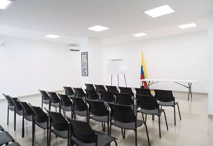 Fotos del hotel Cinco Monteria:  6
