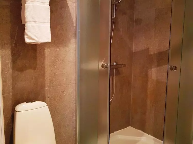 Fotos del hotel Irin:  9