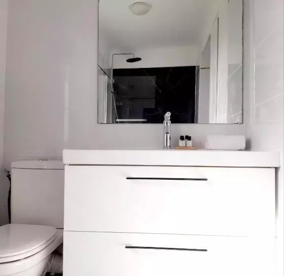 Fotos del hotel Saint Charles Hôtel & Coliving Biarritz:  6