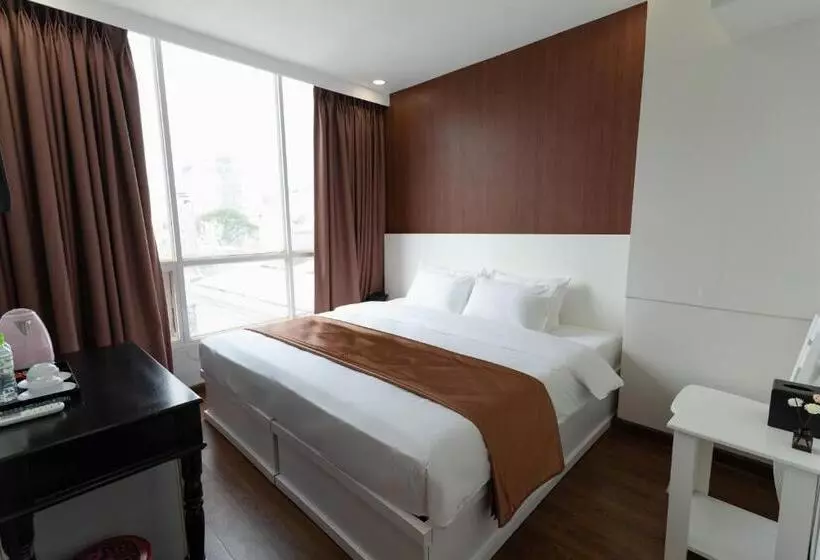 Fotos del hotel Queen Central:  15