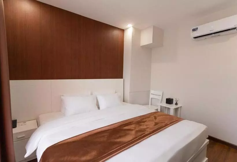 Fotos del hotel Queen Central:  11