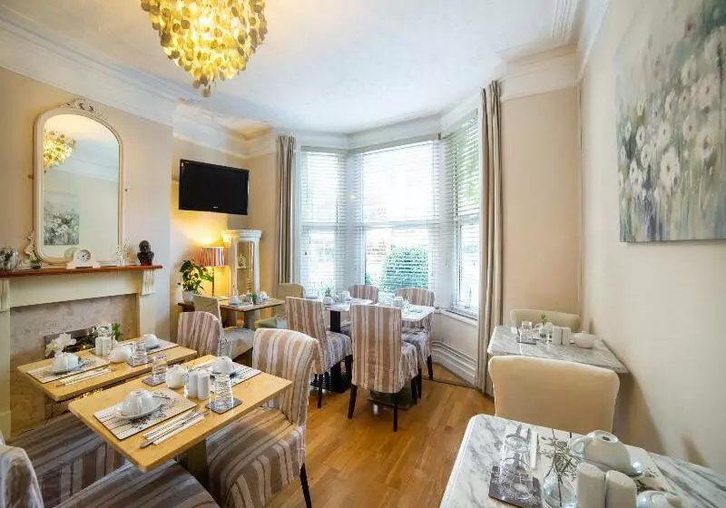 Fotos del hotel Lina Guest House:  5