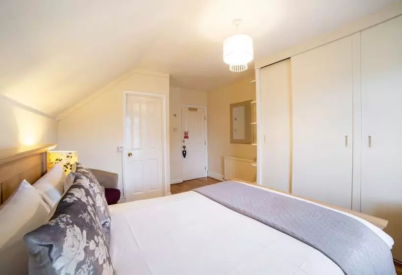 Fotos del hotel Lina Guest House:  25