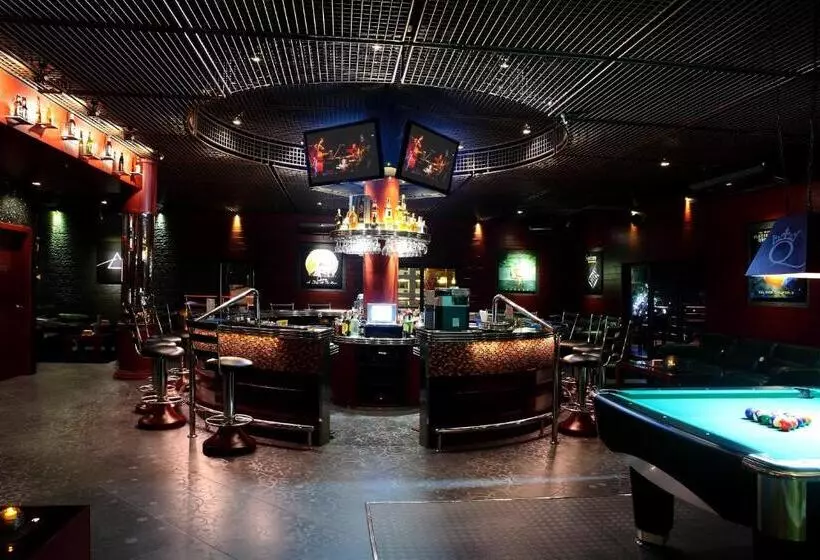 Fotos del hotel Queens:  15