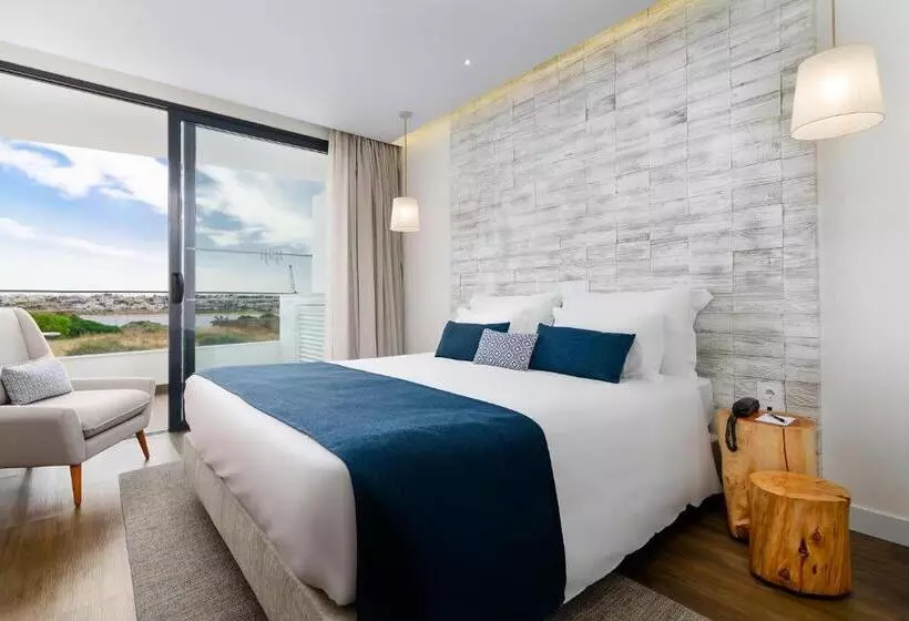 Jupiter Marina Hotel – Couples & Spa