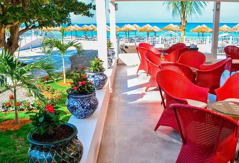 Fotos del hotel Royal Decameron Cornwall Beach  All Inclusive:  12