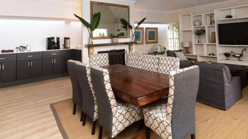 Fotos del hotel Ballantynes Lodge:  2