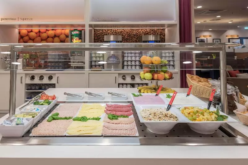 Fotos del hotel Hampton By Hilton Hamburg City Centre:  4