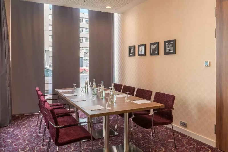 Fotos del hotel Hampton By Hilton Hamburg City Centre:  6