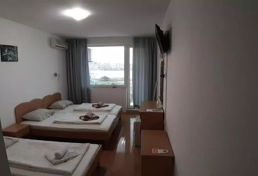 Fotos del hotel Lozite:  22