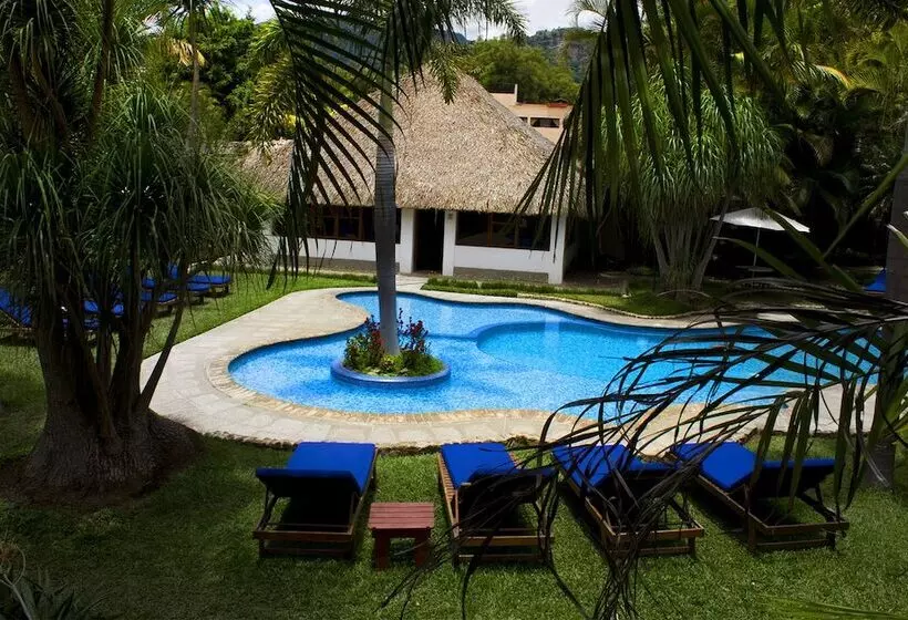 Fotos del hotel Dos Mundos Panajachel:  2