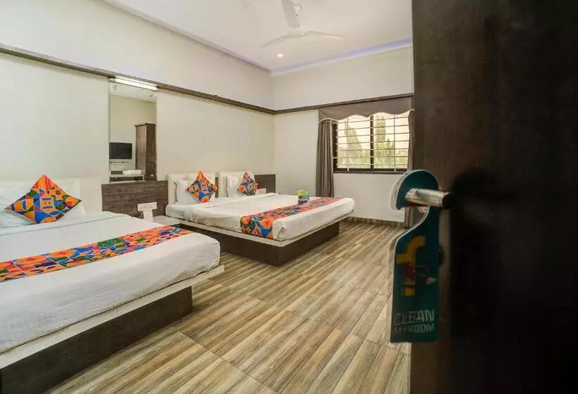 Fotos del hotel Fab Bee Town:  6