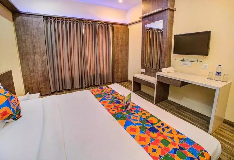 Fotos del hotel Fab Bee Town:  13