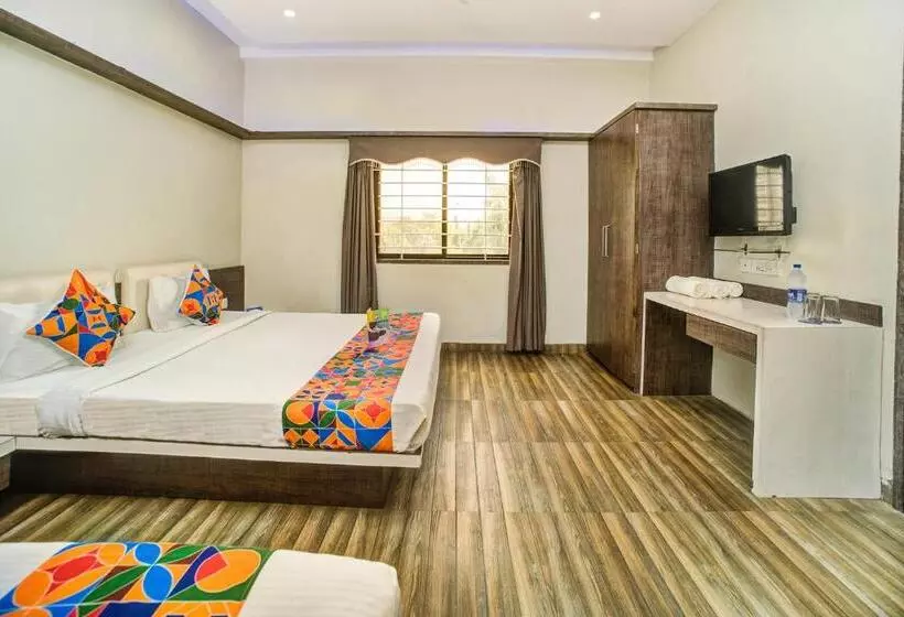 Fotos del hotel Fab Bee Town:  10