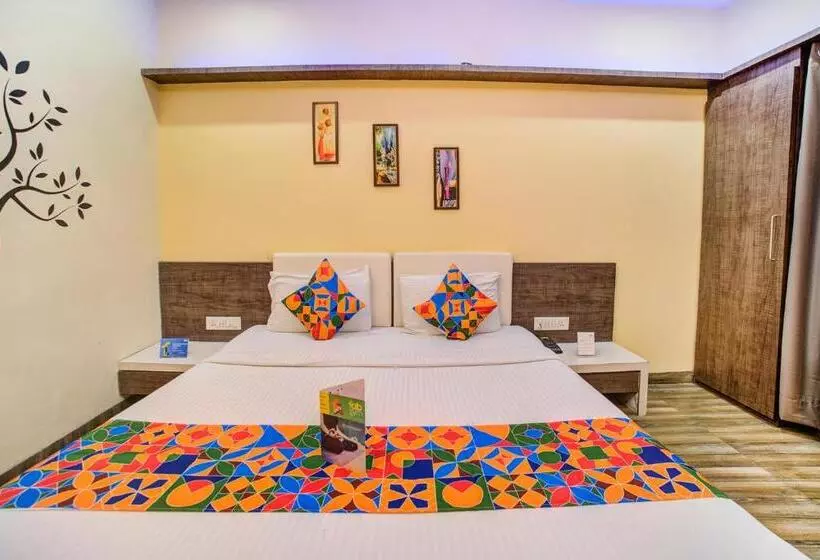 Fotos del hotel Fab Bee Town:  7