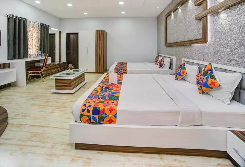 Fotos del hotel Fab Bee Town:  14
