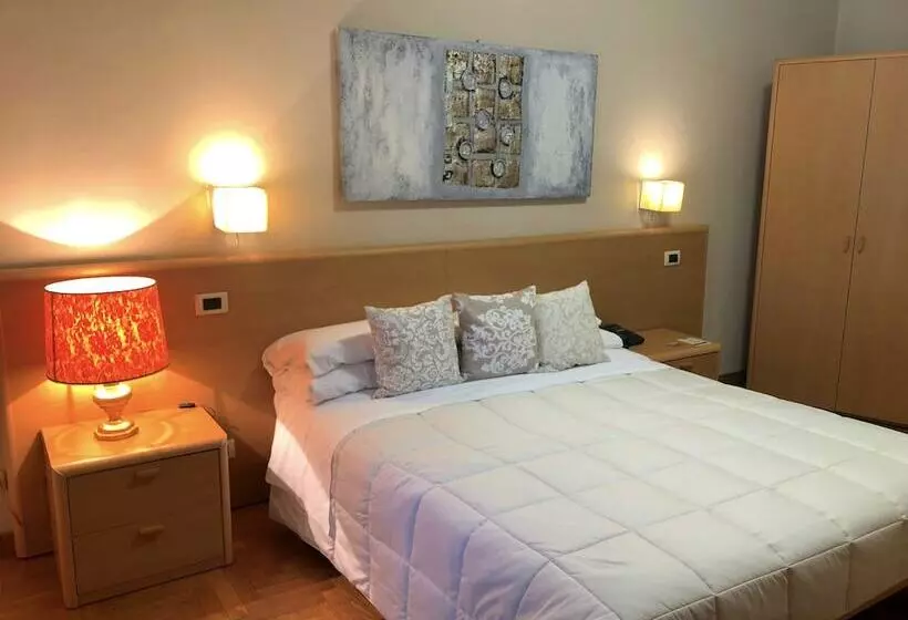 Fotos del hotel La Fertè:  14
