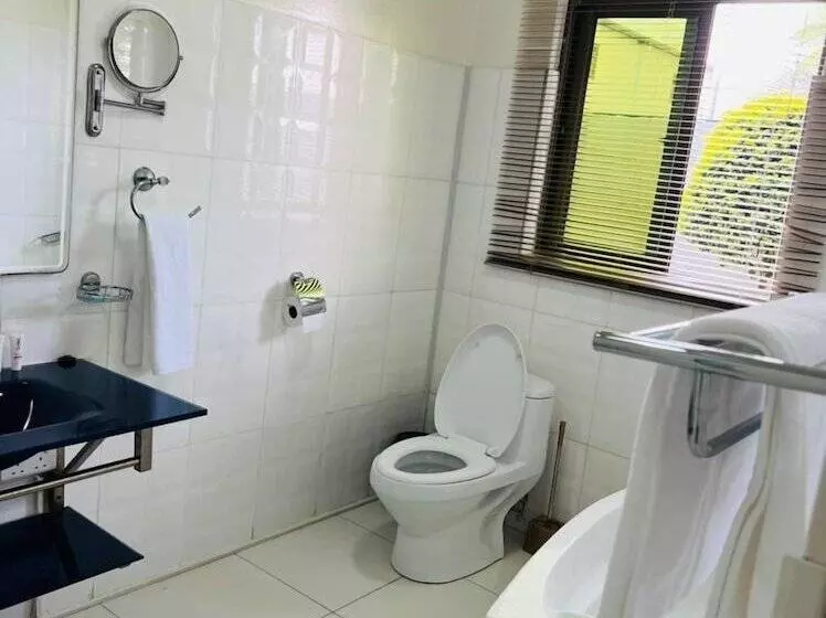 Fotos del hotel Nomads Court Lodge:  10