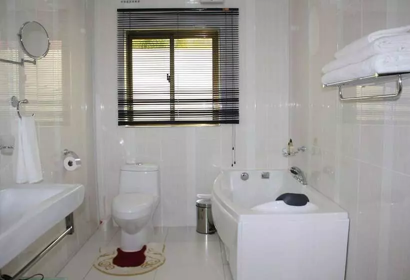 Fotos del hotel Nomads Court Lodge:  14