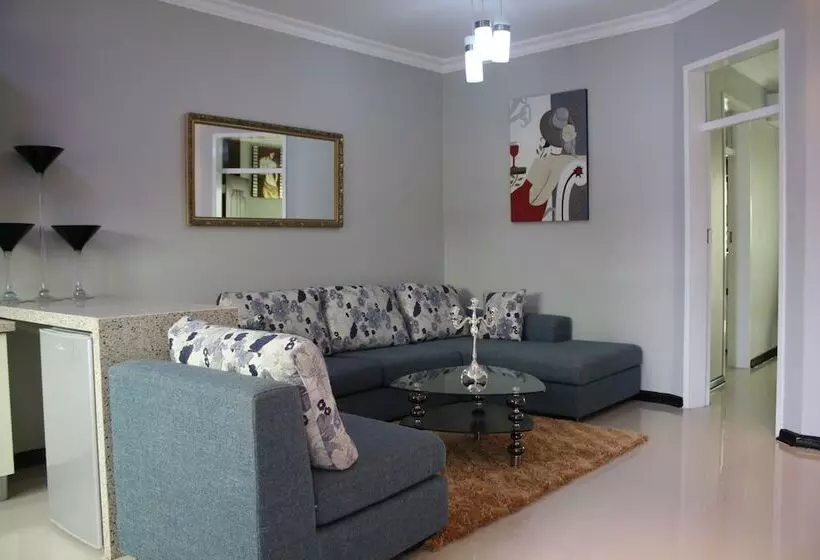 Fotos del hotel Nomads Court Lodge:  20